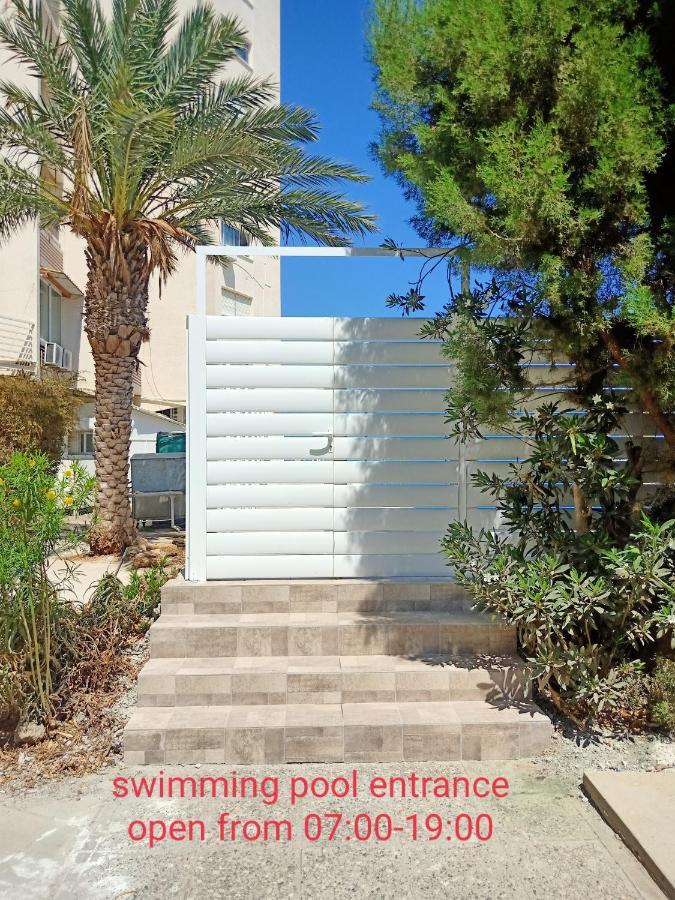 Stelia'S Seagate Studio Apt. Larnaka Exterior foto