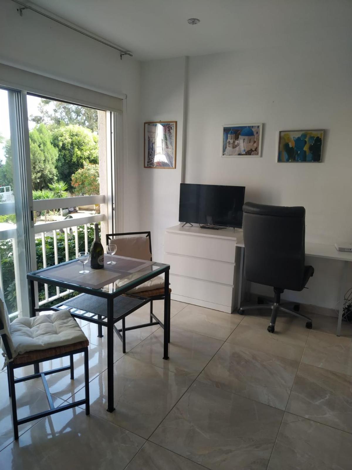 Stelia'S Seagate Studio Apt. Larnaka Exterior foto